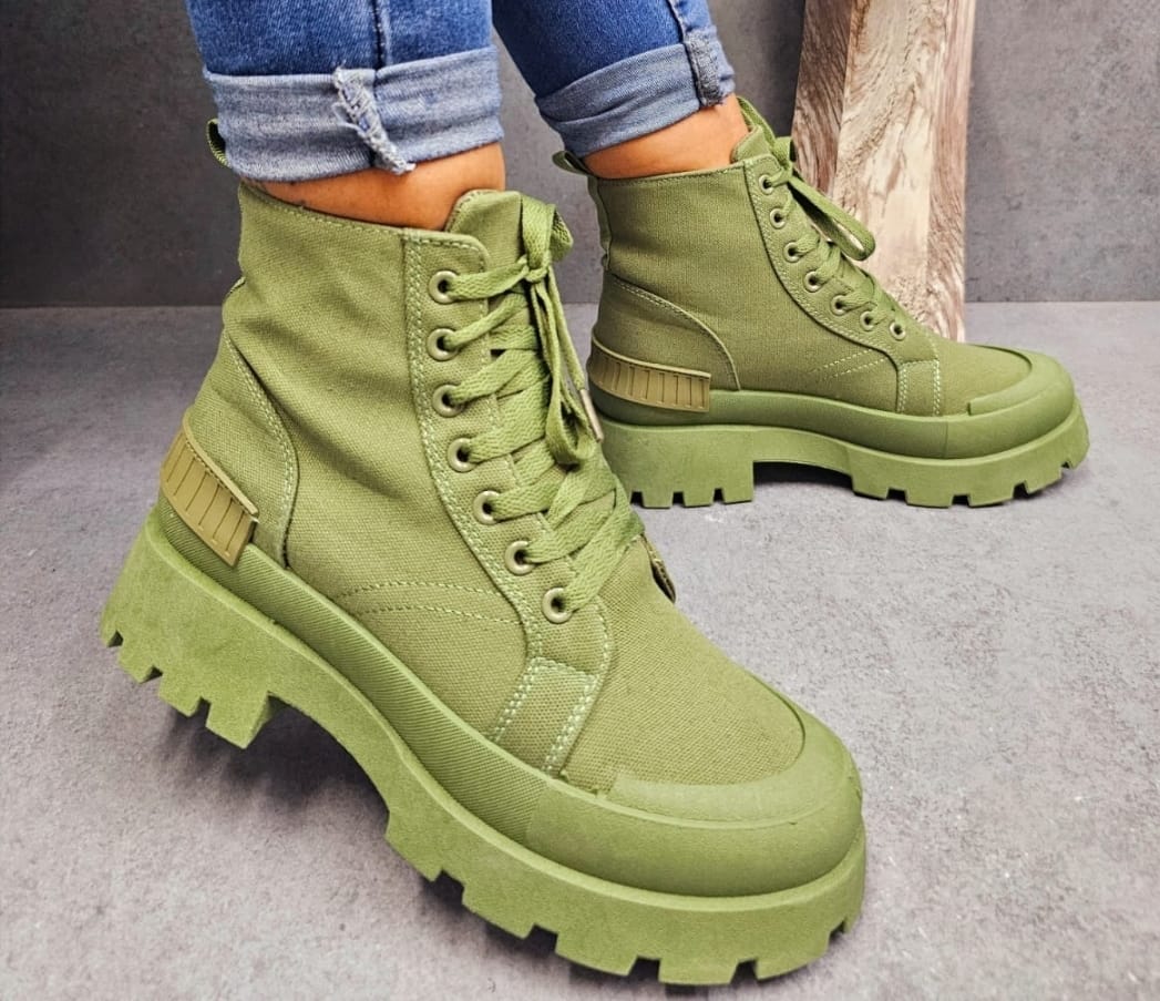 Woman's Canvas Combat Boots
