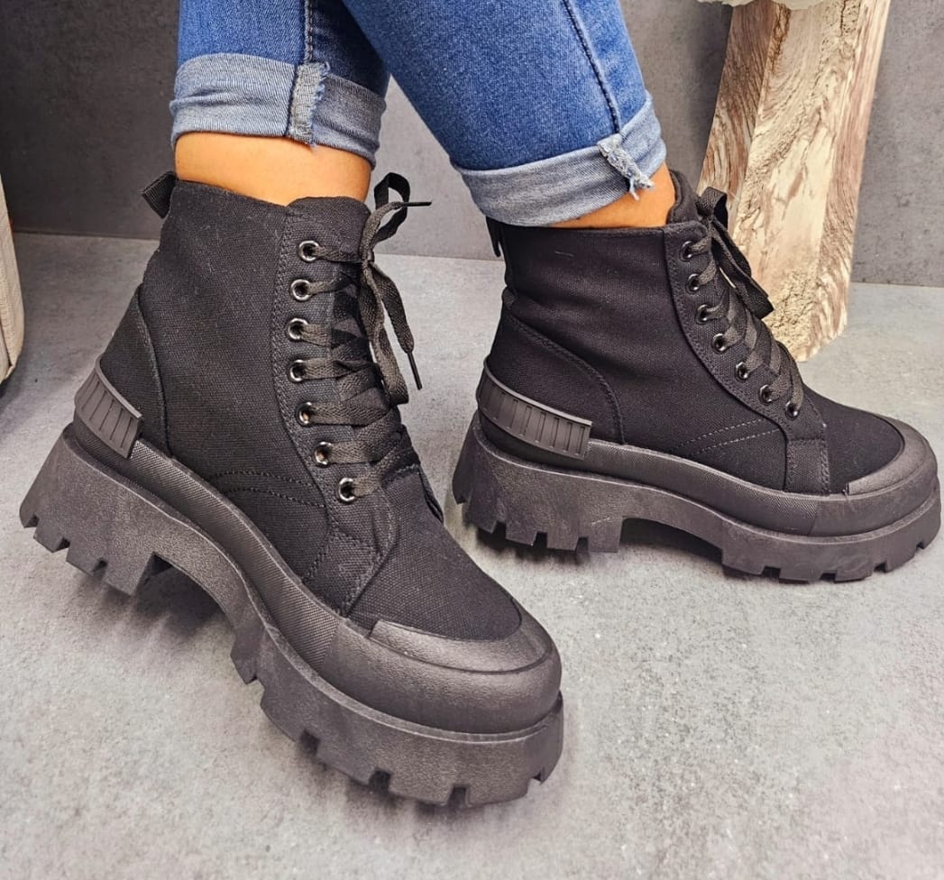 Woman's Canvas Combat Boots