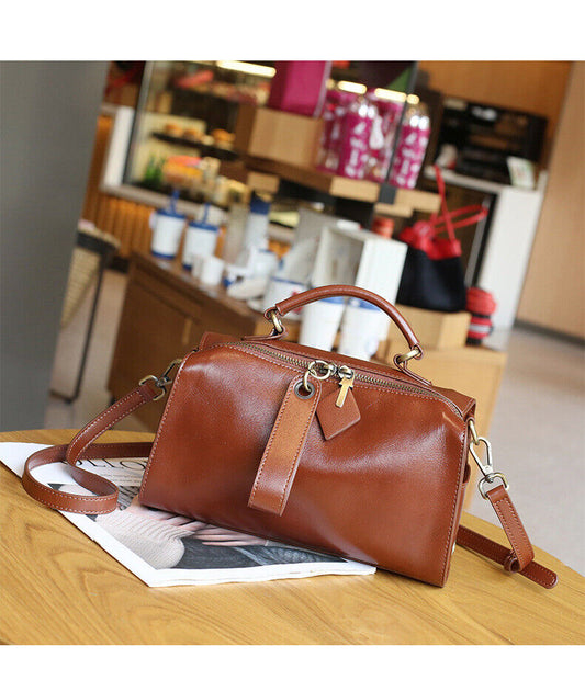 Woman's cross body handbag