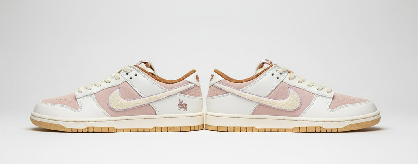 ..Nike Dunk Low. B/F
