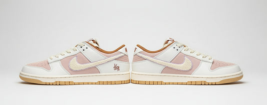 ..Nike Dunk Low. B/F